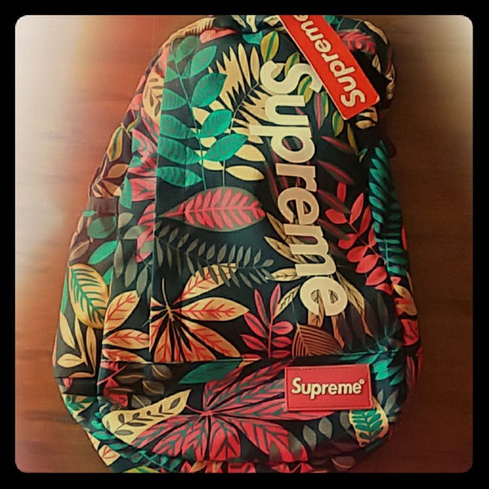 Supreme over the shoulder Bag- Authentic